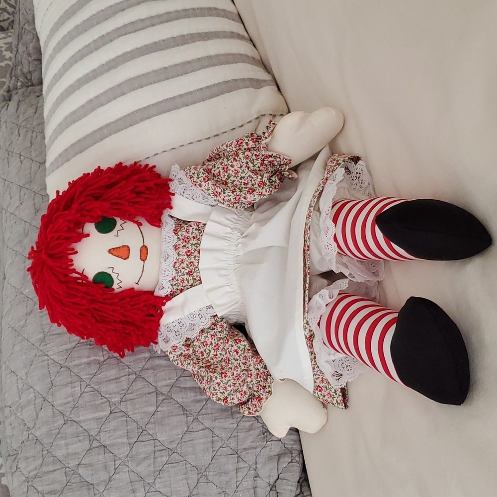 Perfect 26" Raggedy Ann doll
